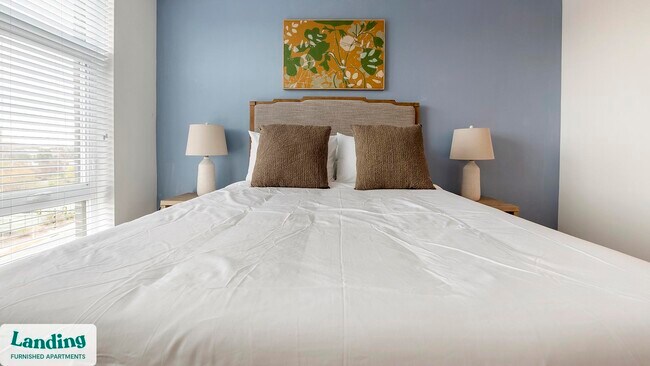 Photo - 1215 N Fayette St Unidad 206