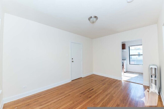 Photo - 2615 N Spaulding Ave Unit 2615-3E