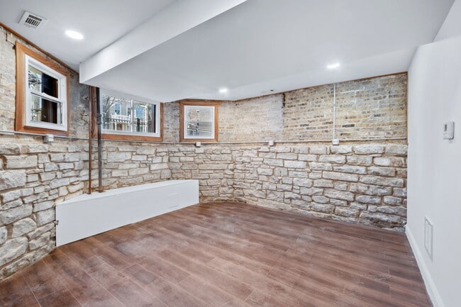 Photo - 2624 N Albany Ave Unit G