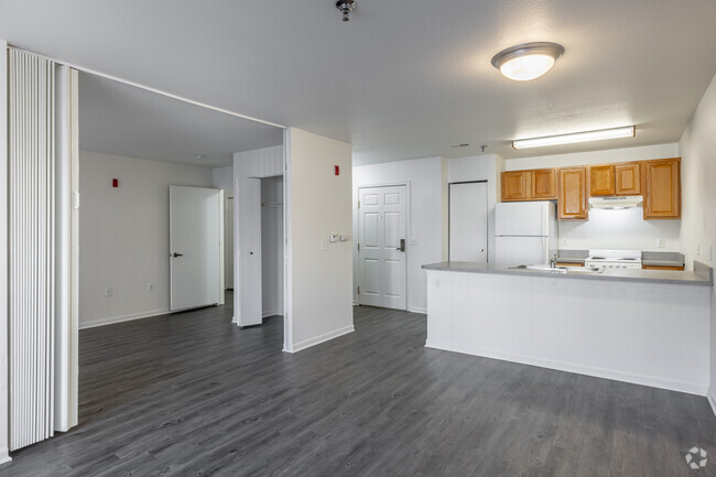 Interior Photo - Lynden Parke Rental