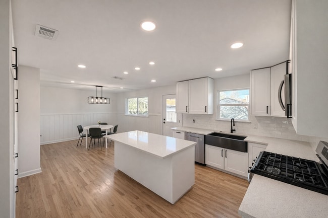 Photo - 1009 Noble Ave