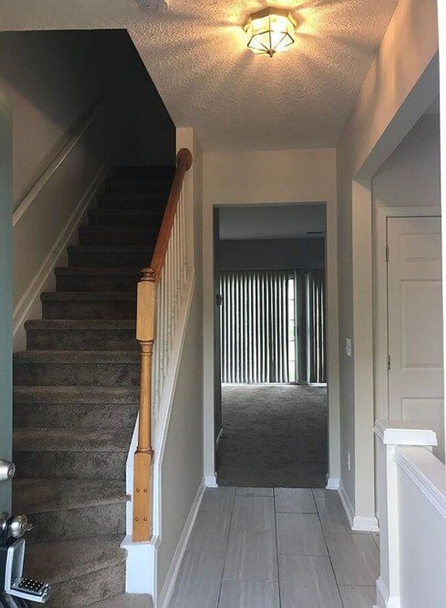 Photo - 76 Highoak Dr
