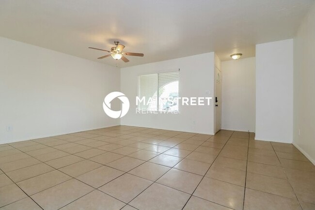 Photo - 4 Bedroom Pet-Friendly Home in GLENDALE, AZ with Main Street Renewal