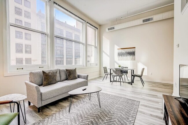 Photo - 50 N Illinois St Apartment Unit ID1014567P