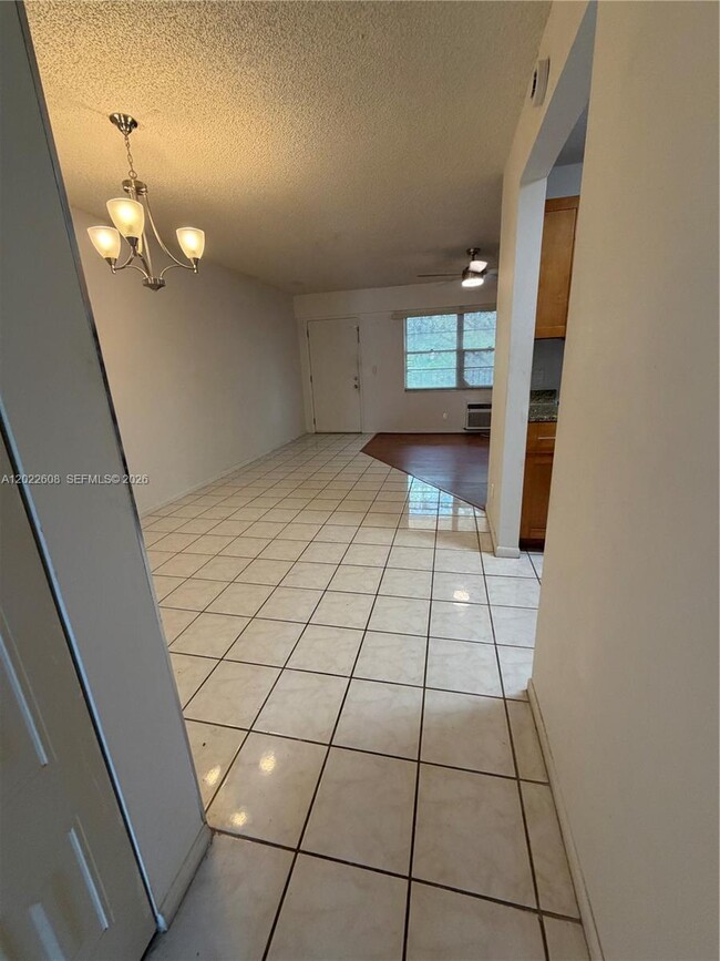 Photo - 200 SW 132nd Way Unit 309L