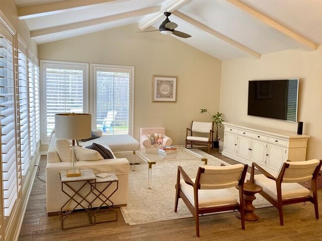 Photo - 4223 Lehigh Ave