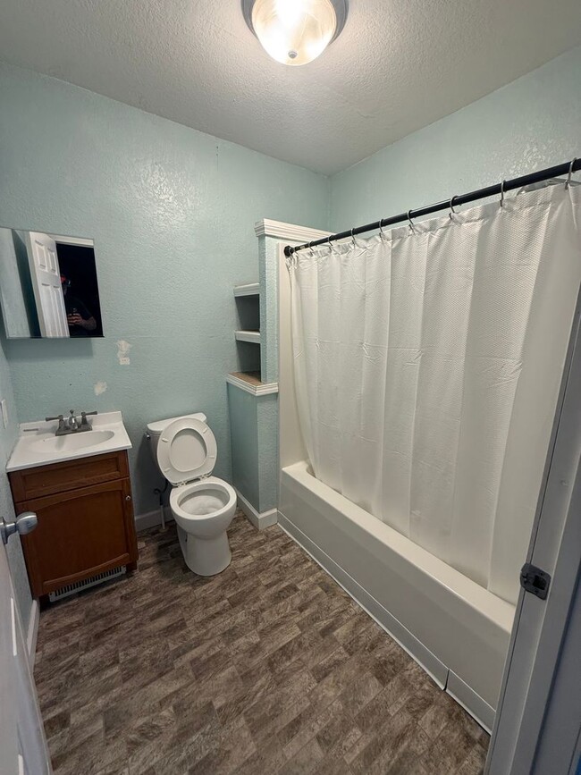 Photo - 207 Yetley St