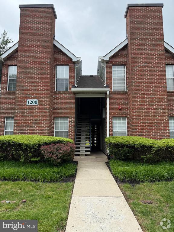 Building Photo - 1208 Diamond Dr Rental
