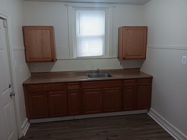 Photo - 2309 Upland St