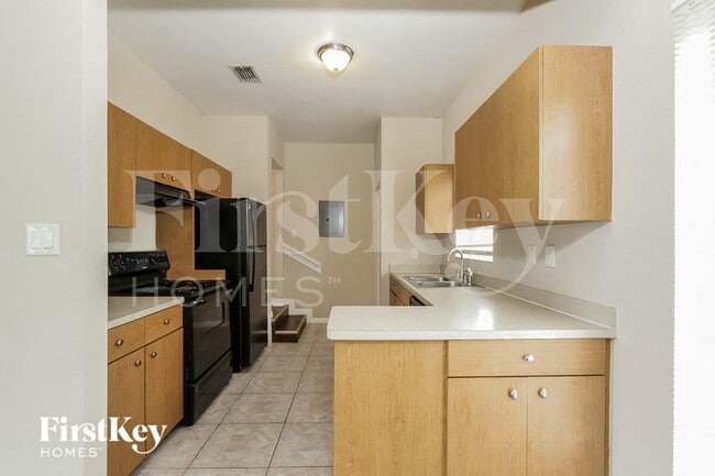 Photo - 22363 Catherine Ave