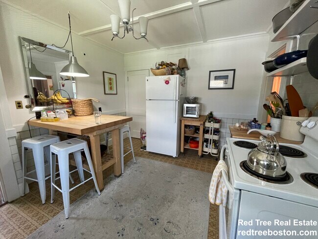 Photo - 62 Newport St Unit 2