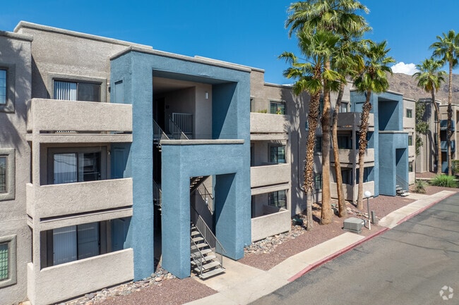 Building Photo - Peak at Oro Valley