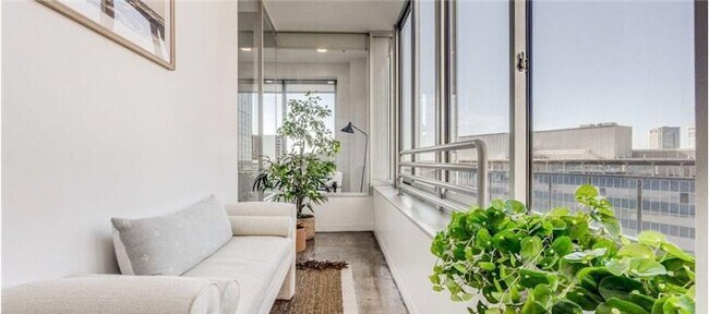 Photo - 301 N Akard St Unit C6-22