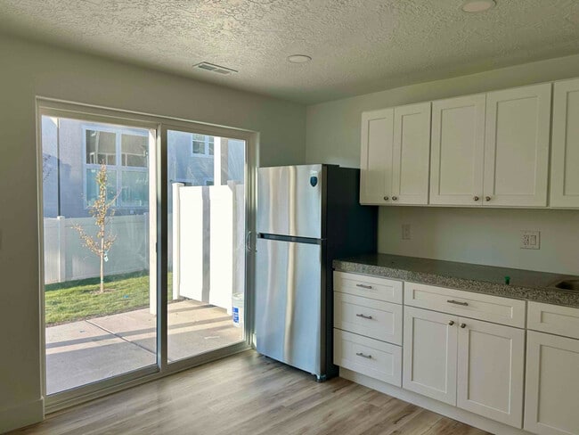 Photo - 1313 W Caine Dr