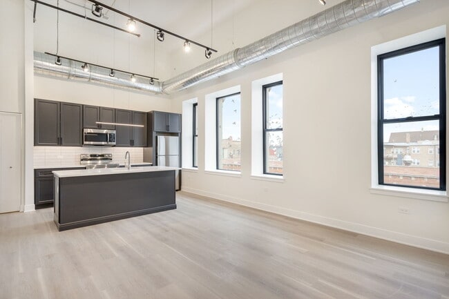 Photo - 3801 W 26th St