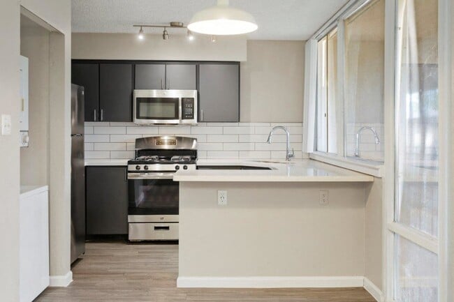 Building Photo - Sentry Tempe Rental