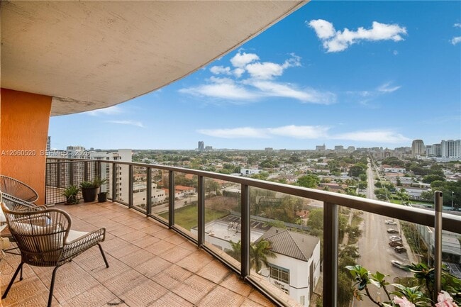 Building Photo - 2301 SW 27th Ave Unit 1204
