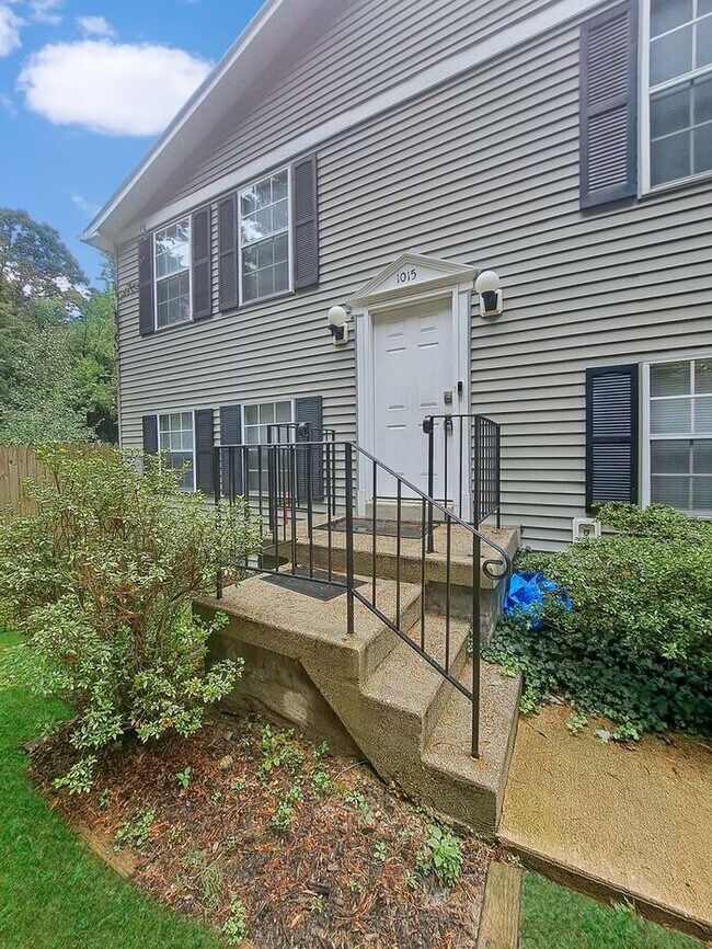 Photo - Gorgeous End Unit 2-Level Townhome in Wald...