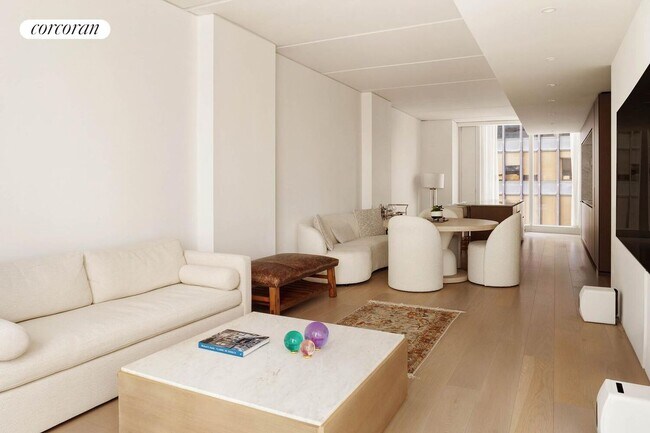 Photo - 100 E 53rd St