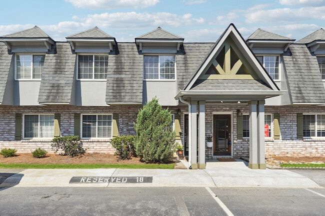 Building Photo - 104 Rondak Cir