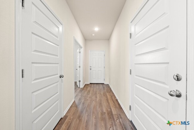 Photo - 145 Goldfinch Dr