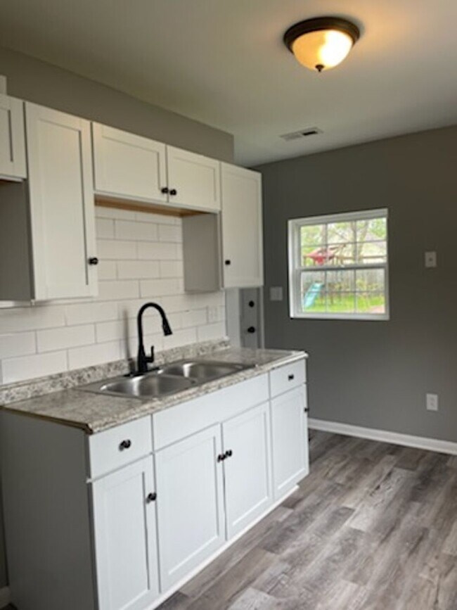 Photo - 2 Bedroom Renovated Home