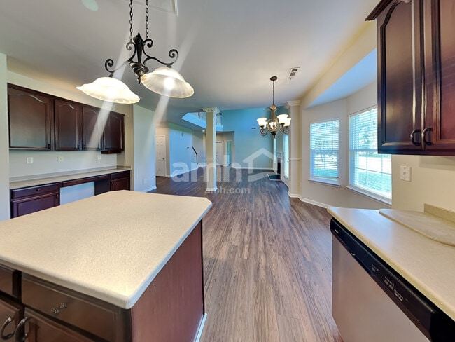 Photo - 5716 Parkstone Drive