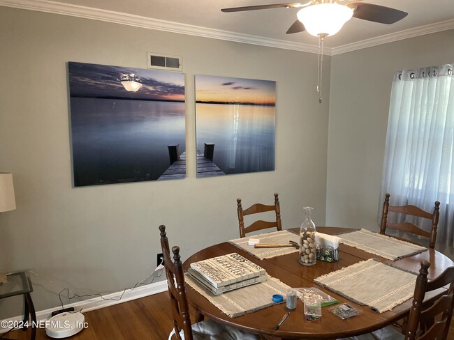 Photo - 5054 Pirates Cove Rd