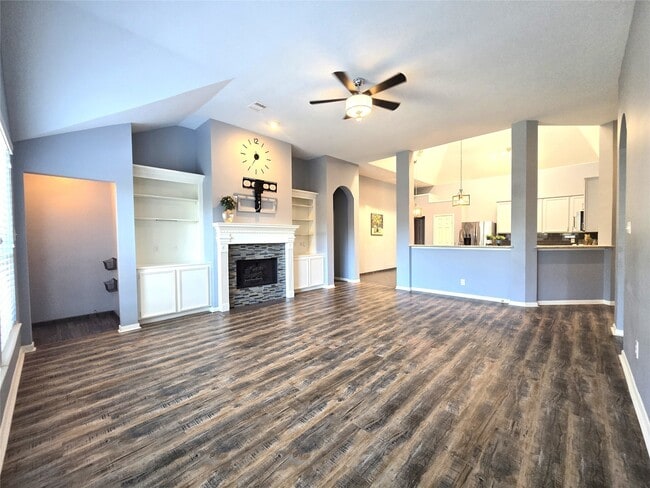 Photo - 2614 Parkbriar Ln House