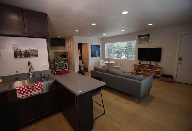 Photo - 1730 Asbury Dr