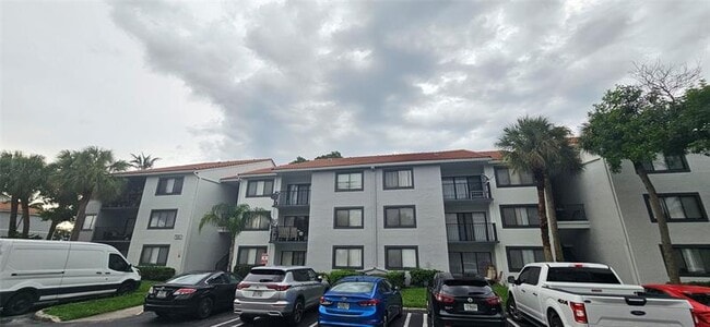 Building Photo - 9250 W Atlantic Blvd Unit 928