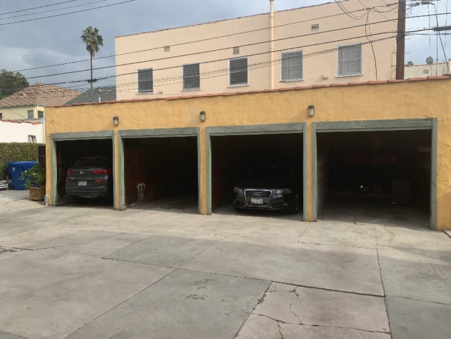 454 N Ogden Dr