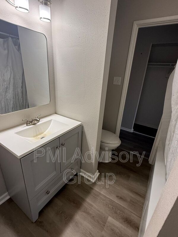 Photo - 3101 SW Macvicar Ave