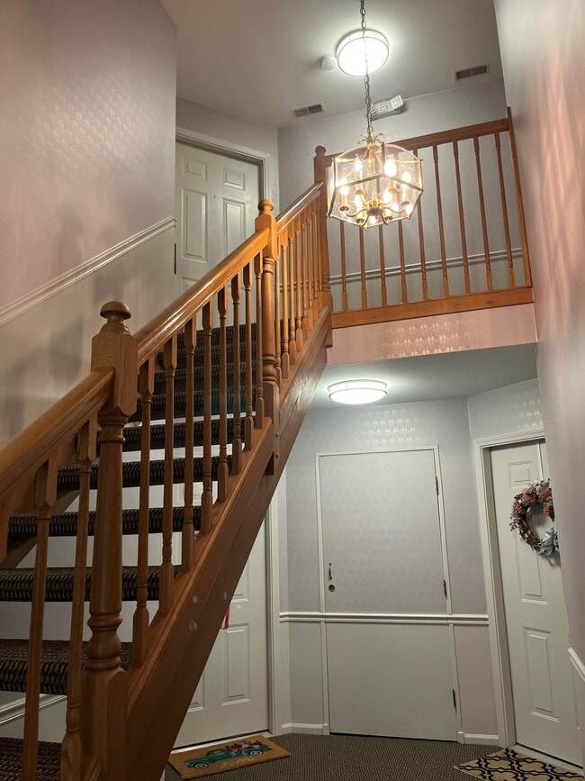 Photo - 1006 Butternut Ln