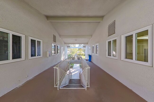 Photo - Quiet 2 Bedroom / 2 Bathroom in Gated Lagu...