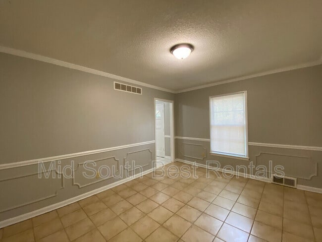 Photo - 8395 Burning Tree Ln