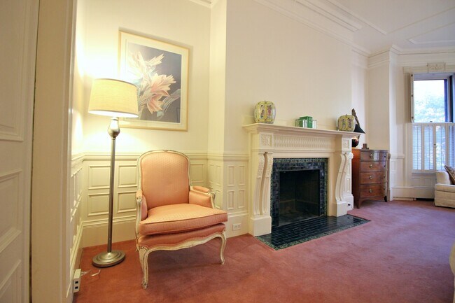 383 Commonwealth Ave