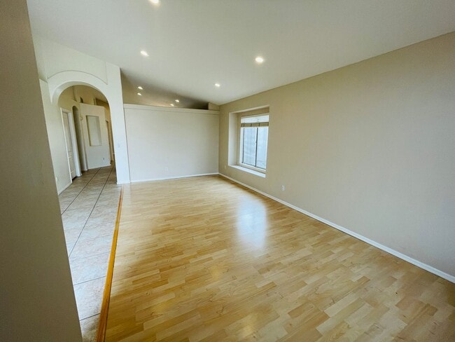 Photo - Prime Tempe Location!