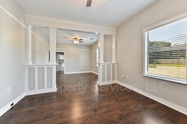 Photo - 1501 Desire St