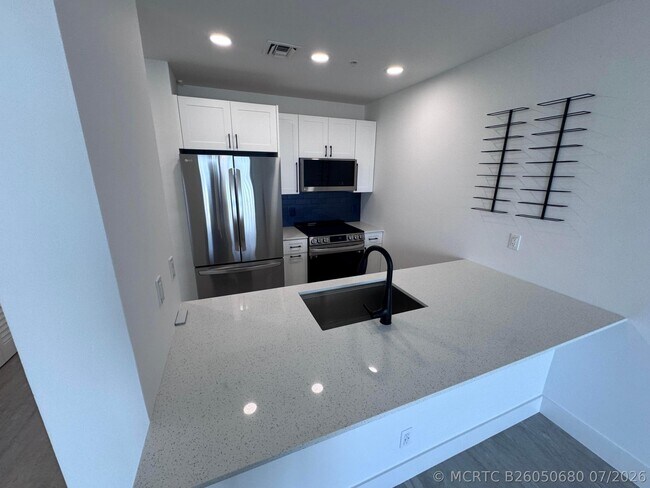 Photo - 511 Lucerne Ave Unit Ph 611