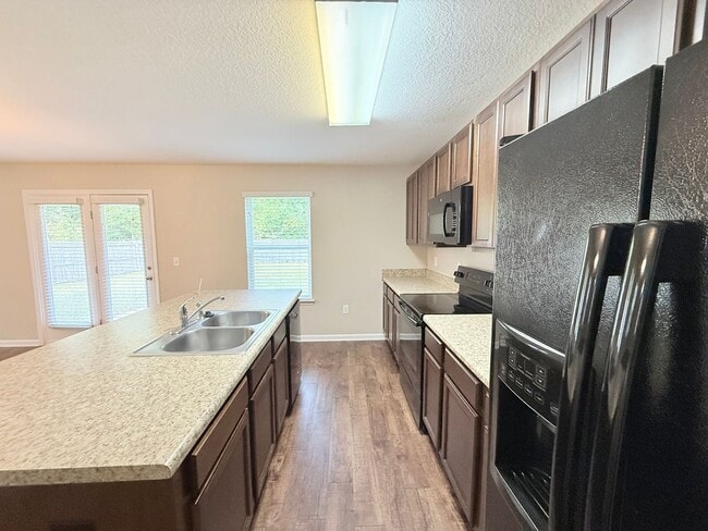 Photo - Beautiful 4-Bedroom Home - Wynfield Subdivision