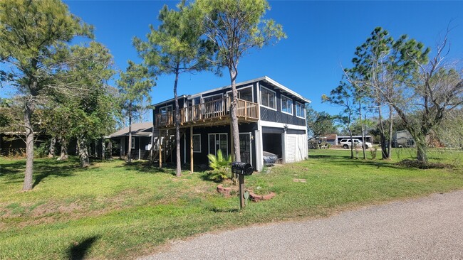 12018 Sandpiper Rd