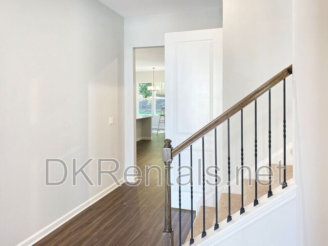 Photo - 241 Birchwood Row