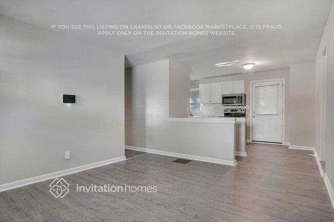 Photo - 3590 Collier Dr NW