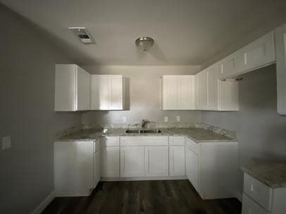 Photo - 1124 F Avenue