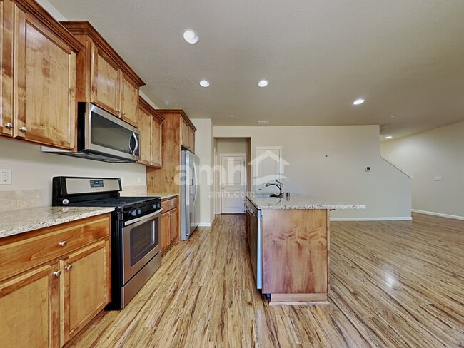 Photo - 3208 NE 75th St