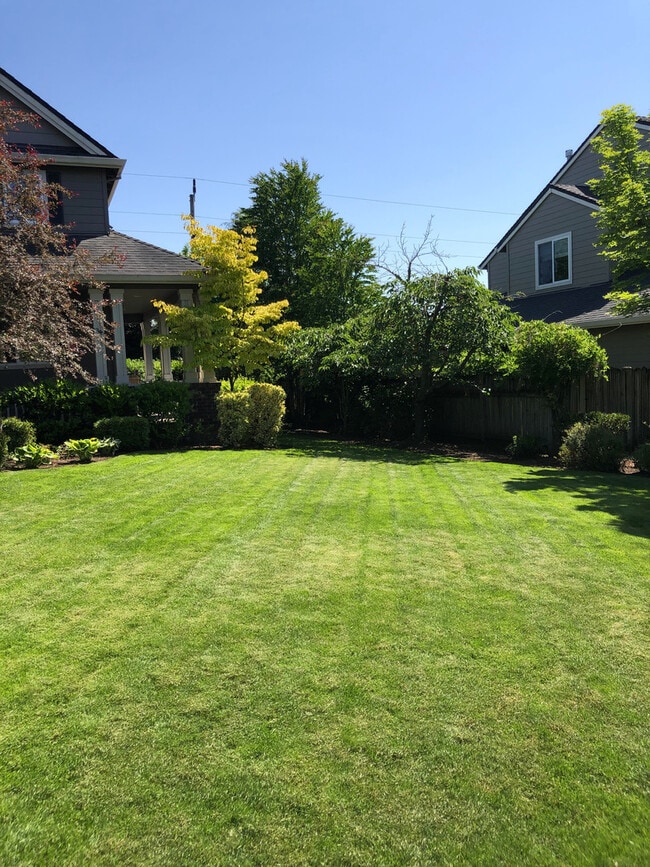Photo - 5 Bedrooms and 2.5 Bathrooms with Views of the Rolling Hills of Corvallis Country Club