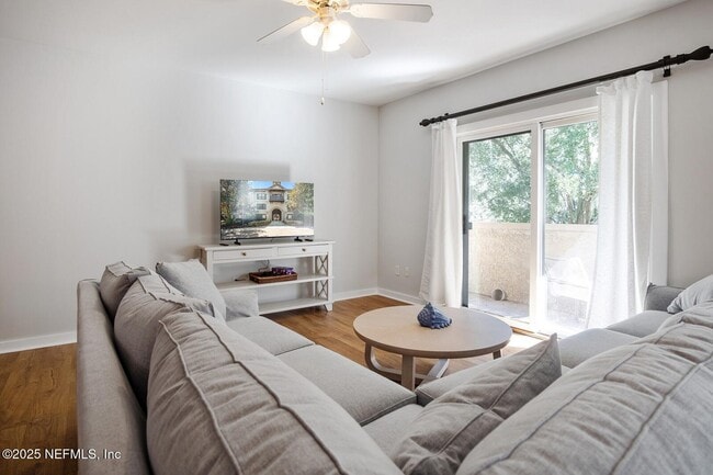 Photo - 945 Registry Blvd Unit 210