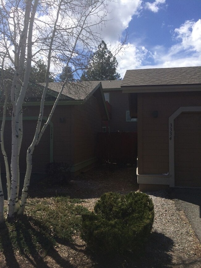 Photo - wonderful 3 bedroom townhome with a great location!