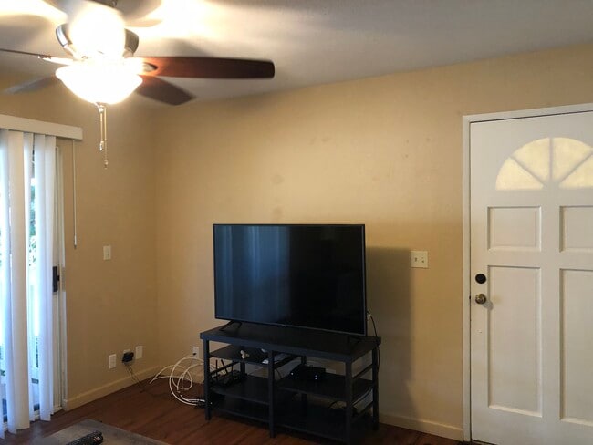 Photo - 480 Kenolio Rd